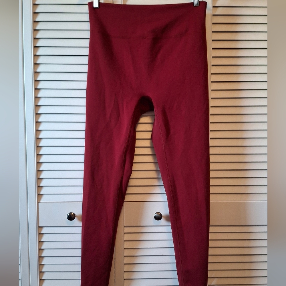 Girlfriend Collective Luxe Leggings (28 Inch Red)